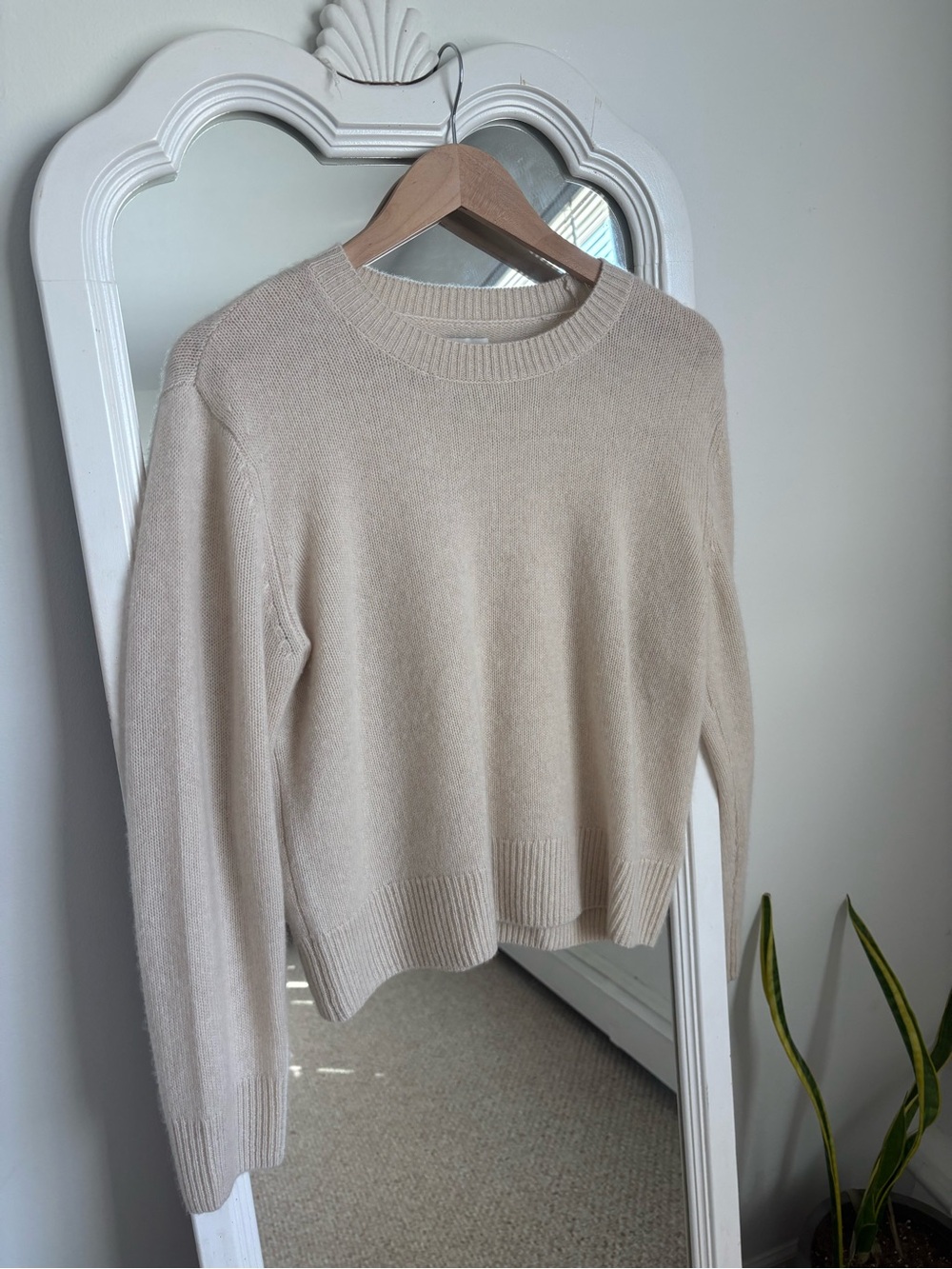 Joie 100% cashmere cream crewneck